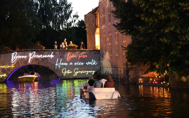 Bonneval, lumières au fil de l'eau