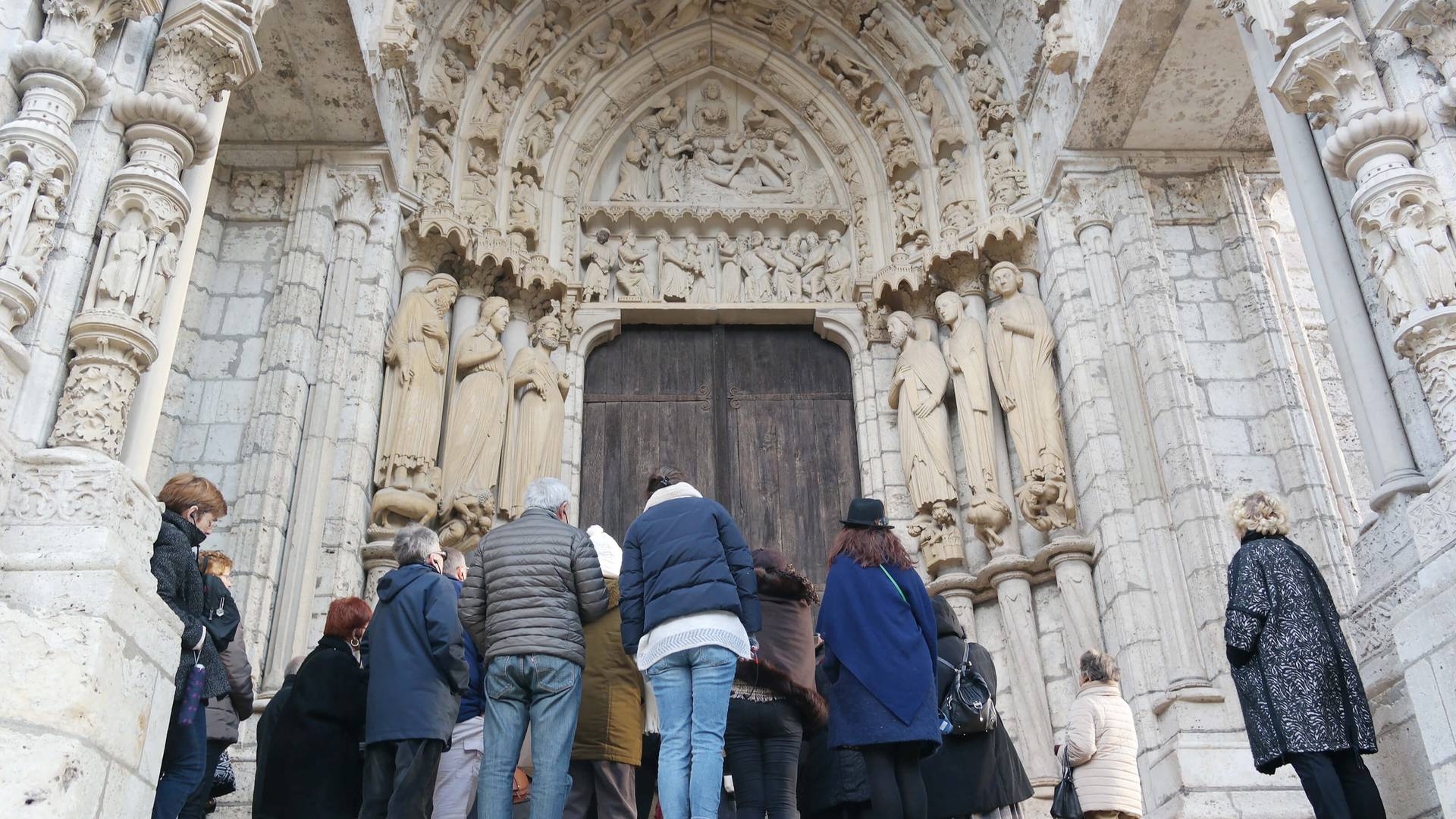 Visit the cathedral as a group